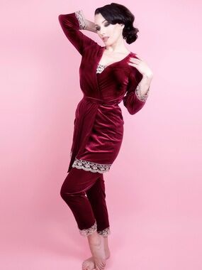 Velvet Lace-Trim Burgundy Women's Robe & Pajama Set